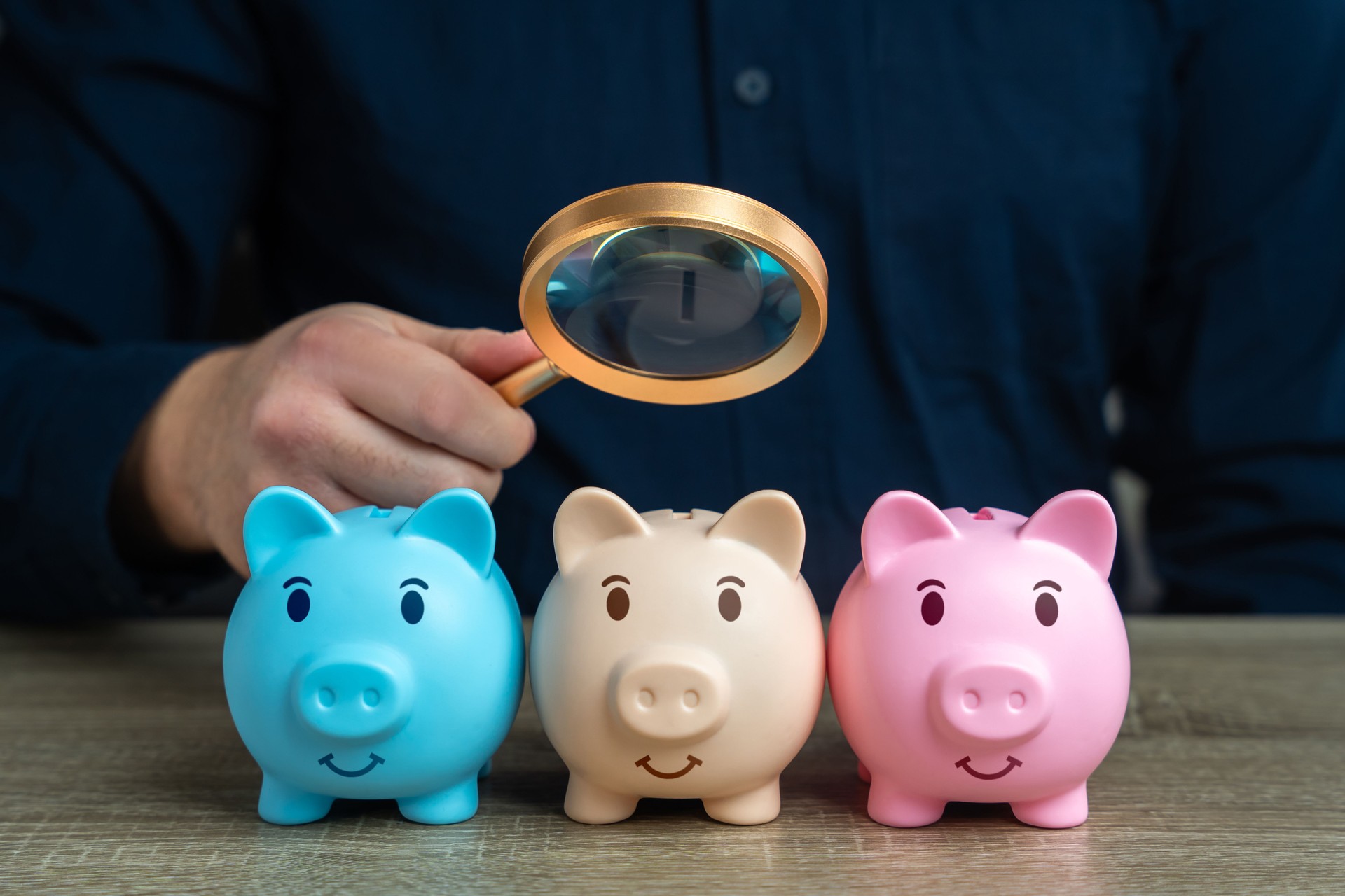 Studying the conditions for deposits and savings in different banks. High income interest rate on account balance. Cashback bonuses. Comparison of profitability. Tax relief and breaks for businesses.